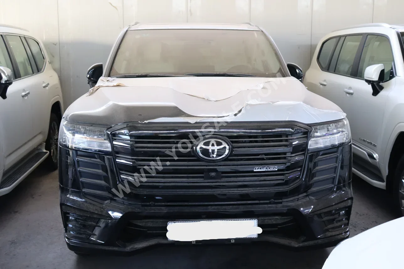 Toyota Land Cruiser GXR Black Edition 2024 Automatic 0 km 6 Cylinder 4WD SUV Black Gasoline