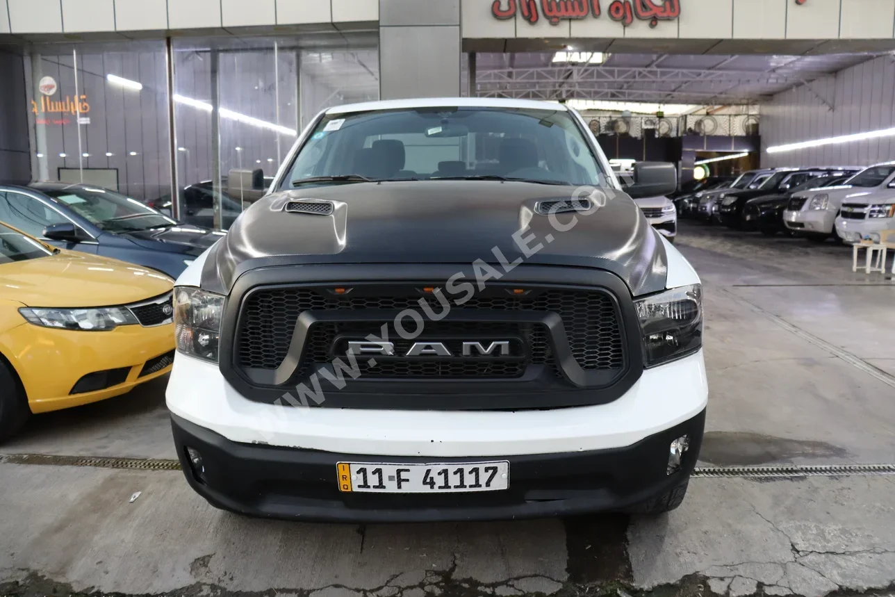 دودج  رام  1500  2023  اتوماتيك  28,000 كم  8 سلندر  دفع رباعي  بيكب  أبيض  بنزين