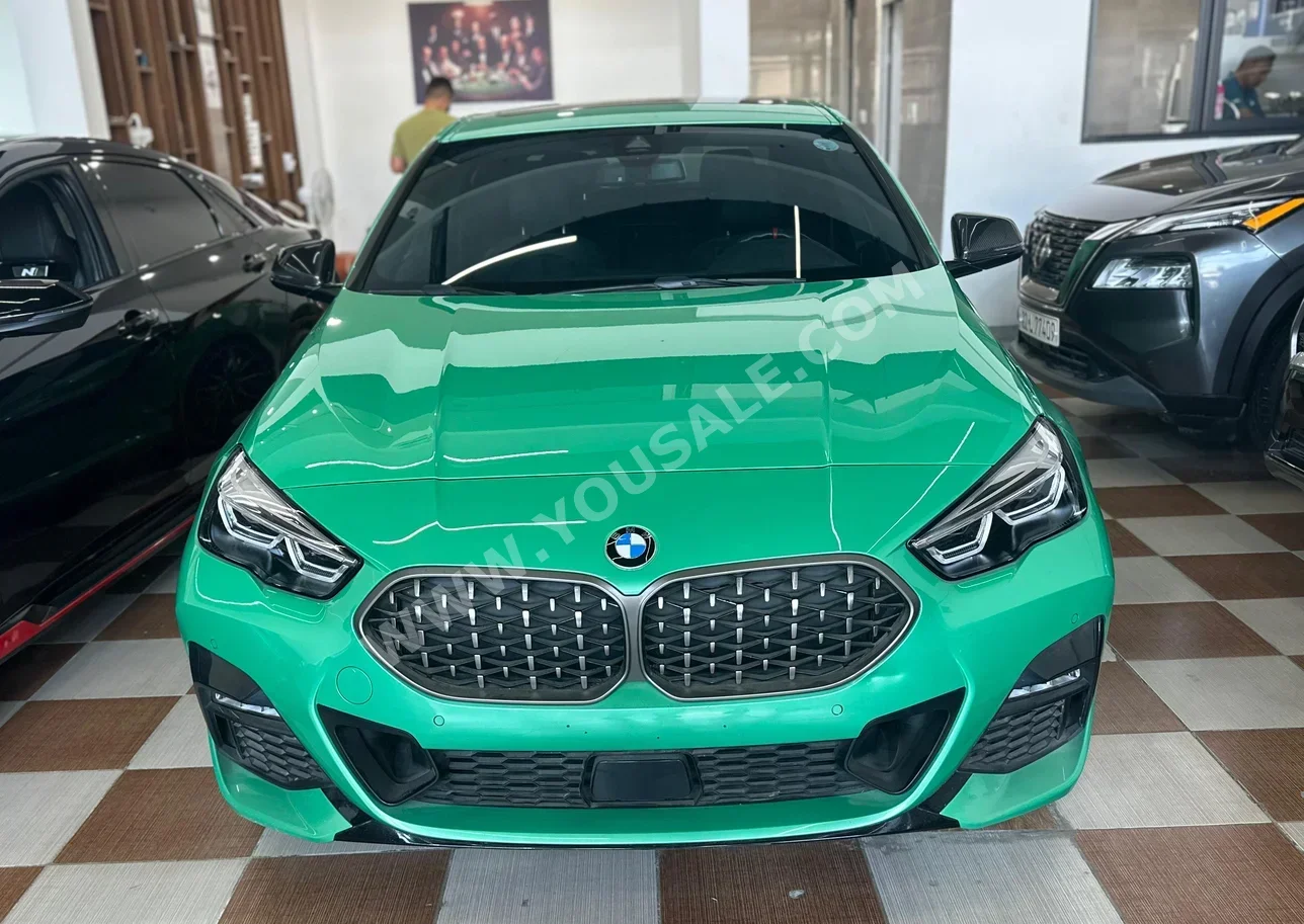 بي ام دبليو  الفئة - الثانيه  228i  2022  اتوماتيك  80,500 كم  4 سلندر  دفع خلفي  سيدان  أخضر  بنزين