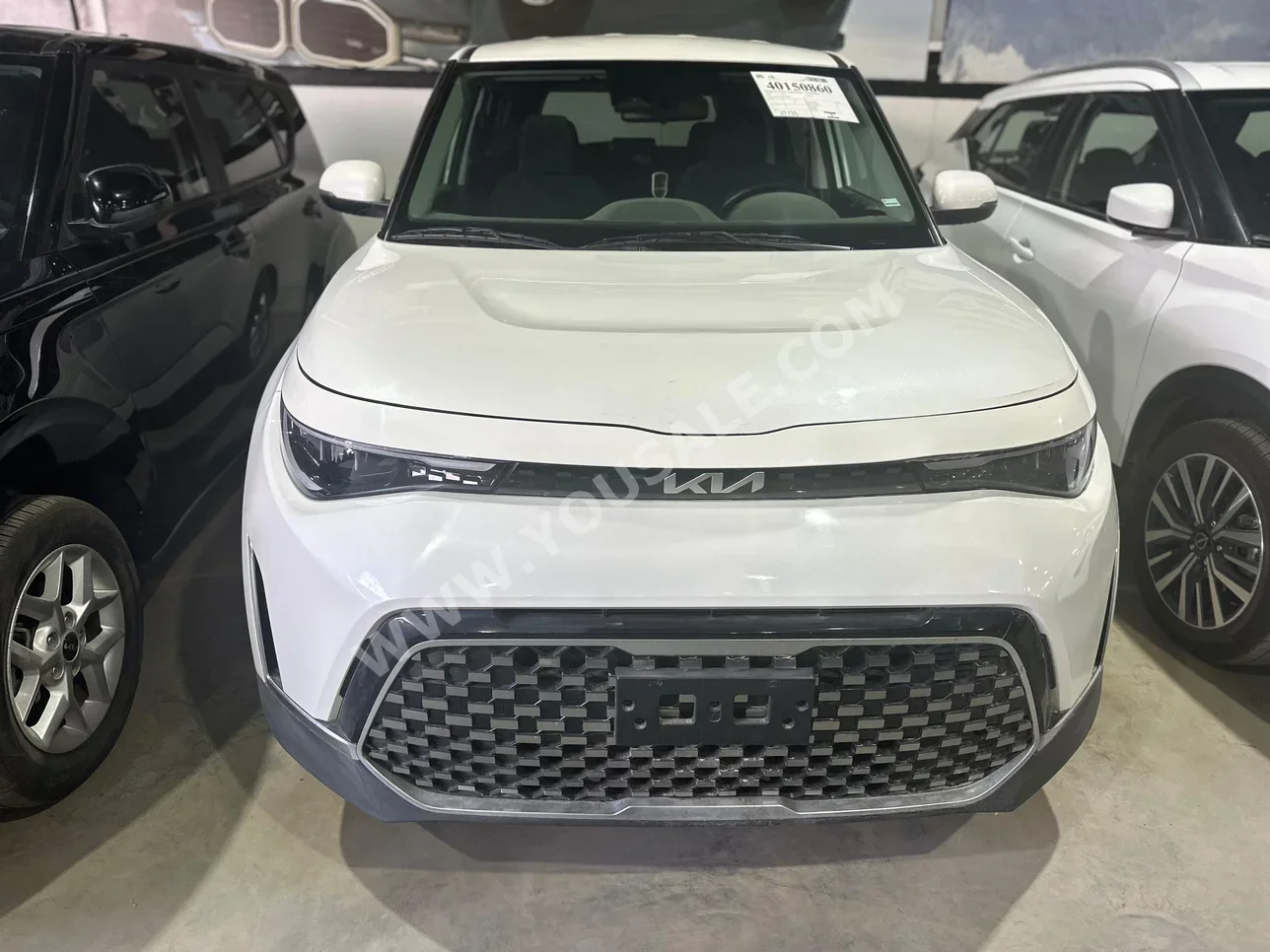 كيا  سول  2023  اتوماتيك  32,000 كم  4 سلندر  دفع أمامي  هاتشباك  أبيض  بنزين