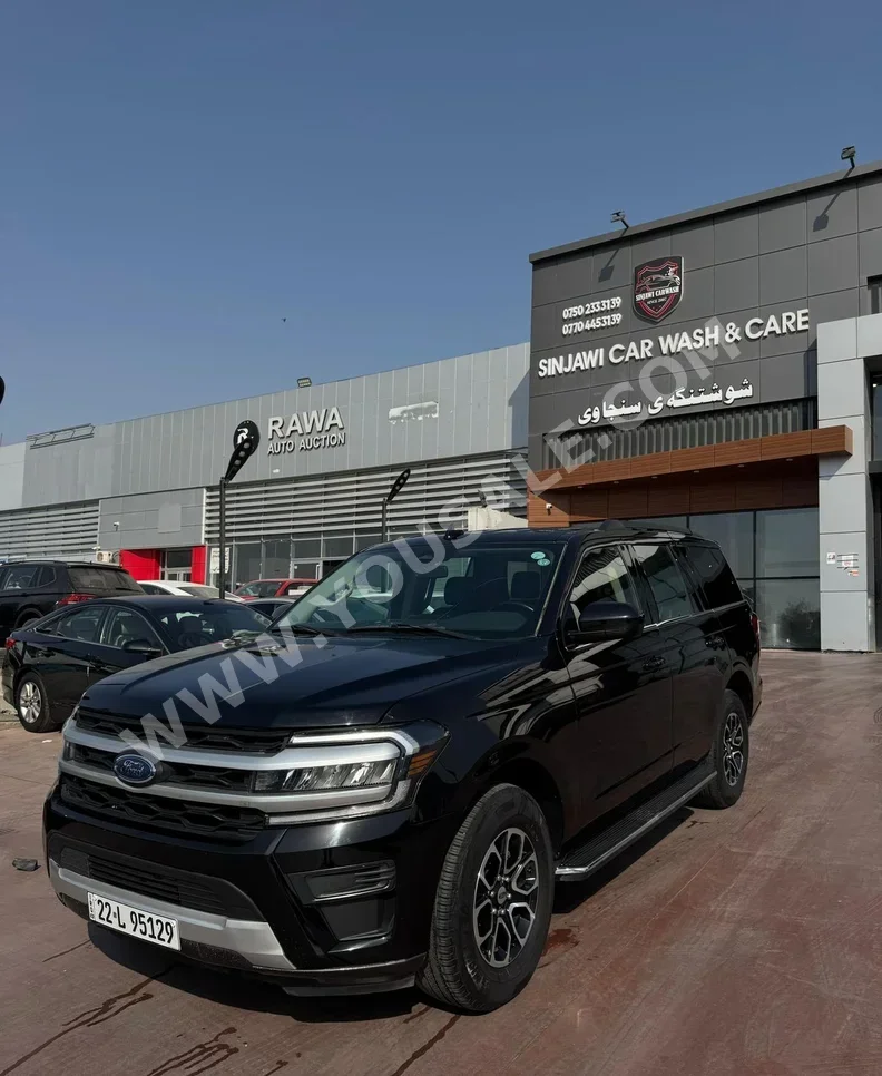 فورد اكسبيديشن اكس ال تي 2022 اتوماتيك 88,000 كم 6 سلندر دفع كلي مستمر اس يو في أسود بنزين