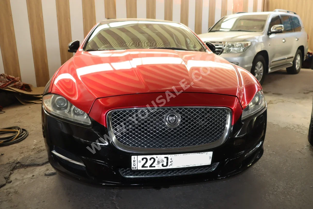 جاكوار  اكس ج  2010  اتوماتيك  200,000 كم  8 سلندر  دفع خلفي  سيدان  اسود وأحمر  بنزين