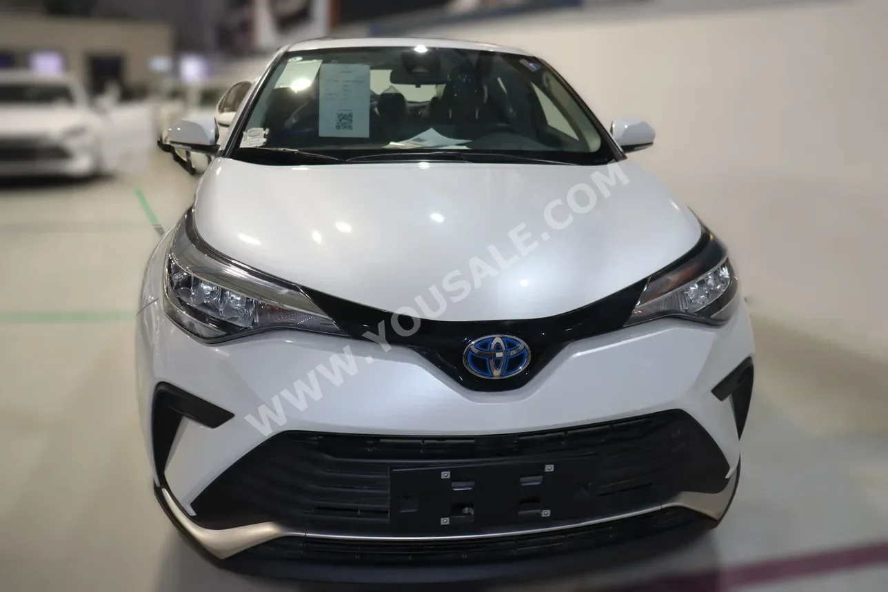 تويوتا  ايزوا  هايبرد  2025  اتوماتيك  0 كم  4 سلندر  دفع أمامي  اس يو في  أبيض  هايبرد  تحت الضمان
