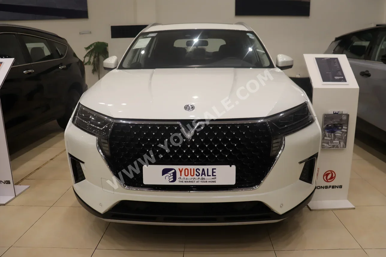 دونغ فنج  فينوسيا  260 تي  2022  اتوماتيك  0 كم  4 سلندر  دفع أمامي  اس يو في  أبيض  بنزين  تحت الضمان
