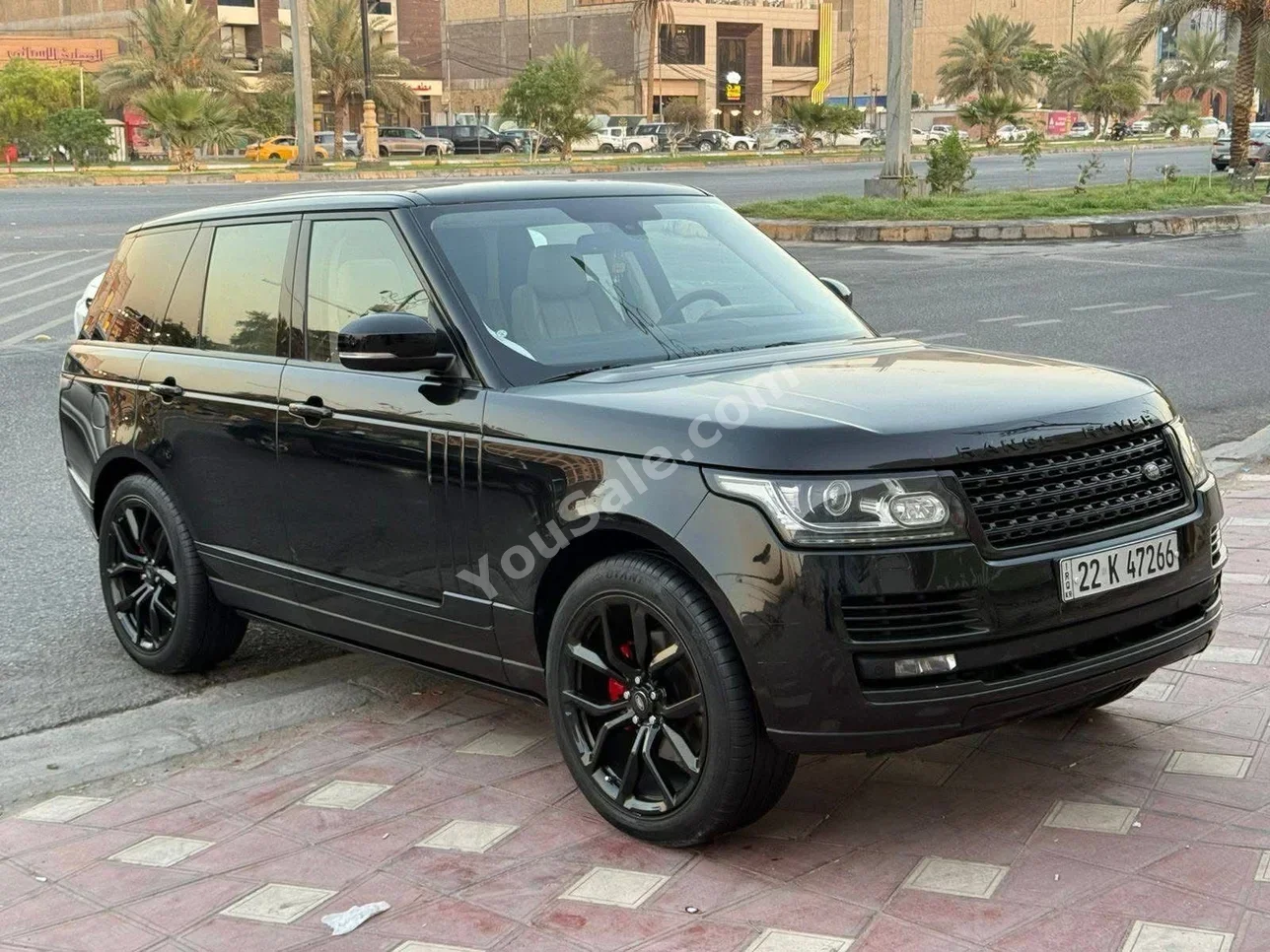 لاند روفر رنج روفر فوج اتش اس اي 2015 اتوماتيك 170,000 كم 8 سلندر دفع رباعي اس يو في أسود بنزين
