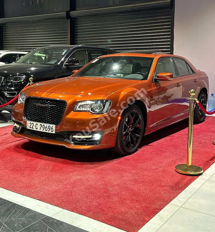 كرايسلر  300C  2021  اتوماتيك  52,000 كم  4 سلندر  دفع خلفي  سيدان  أحمر  بنزين