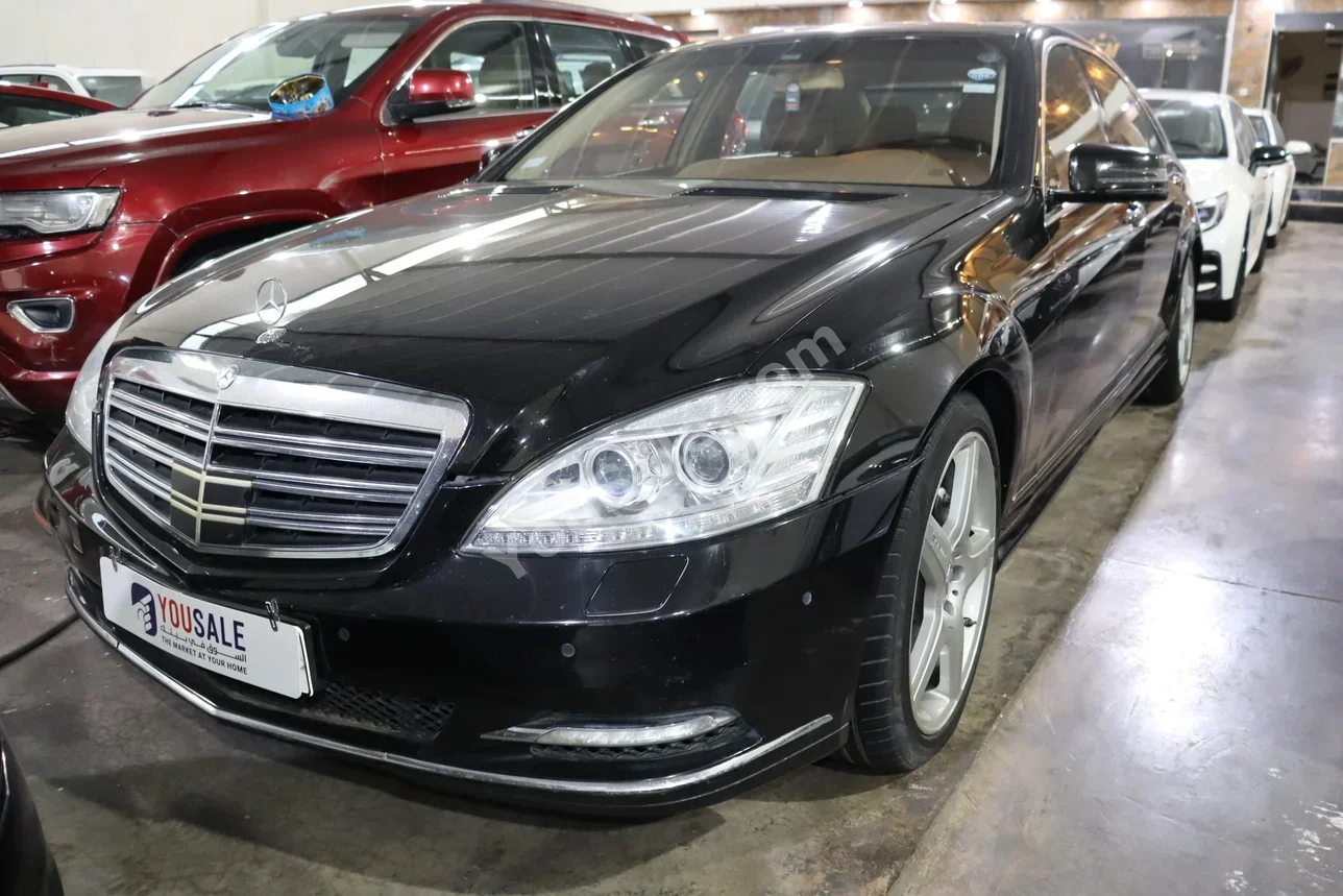 مرسيدس - بنز اس - كلاس 550 2008 اتوماتيك 227,000 كم 8 سلندر دفع خلفي سيدان أسود بنزين