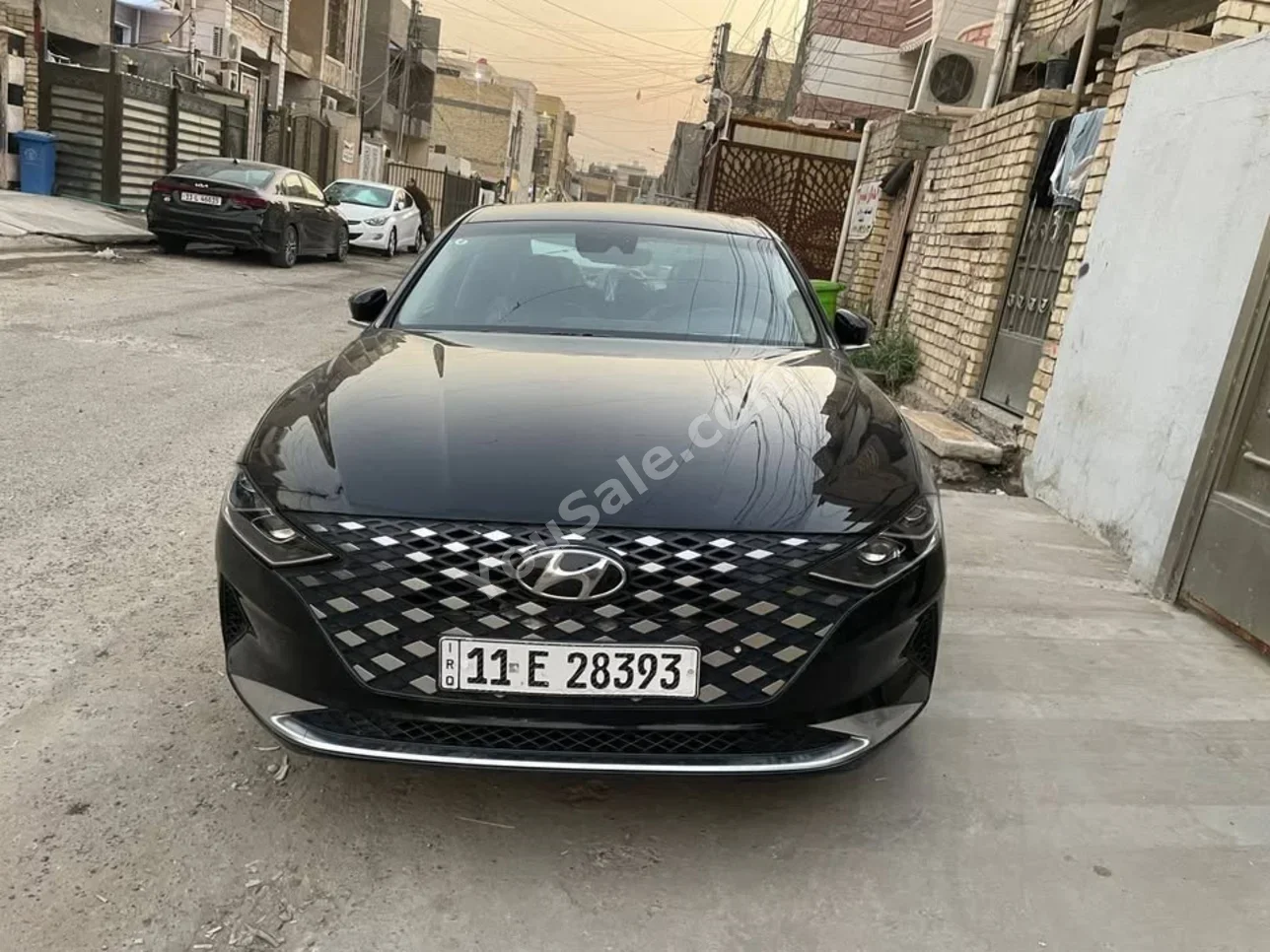 هيونداي ازيرا 2023 اتوماتيك 122,000 كم 6 سلندر دفع أمامي سيدان أسود بنزين
