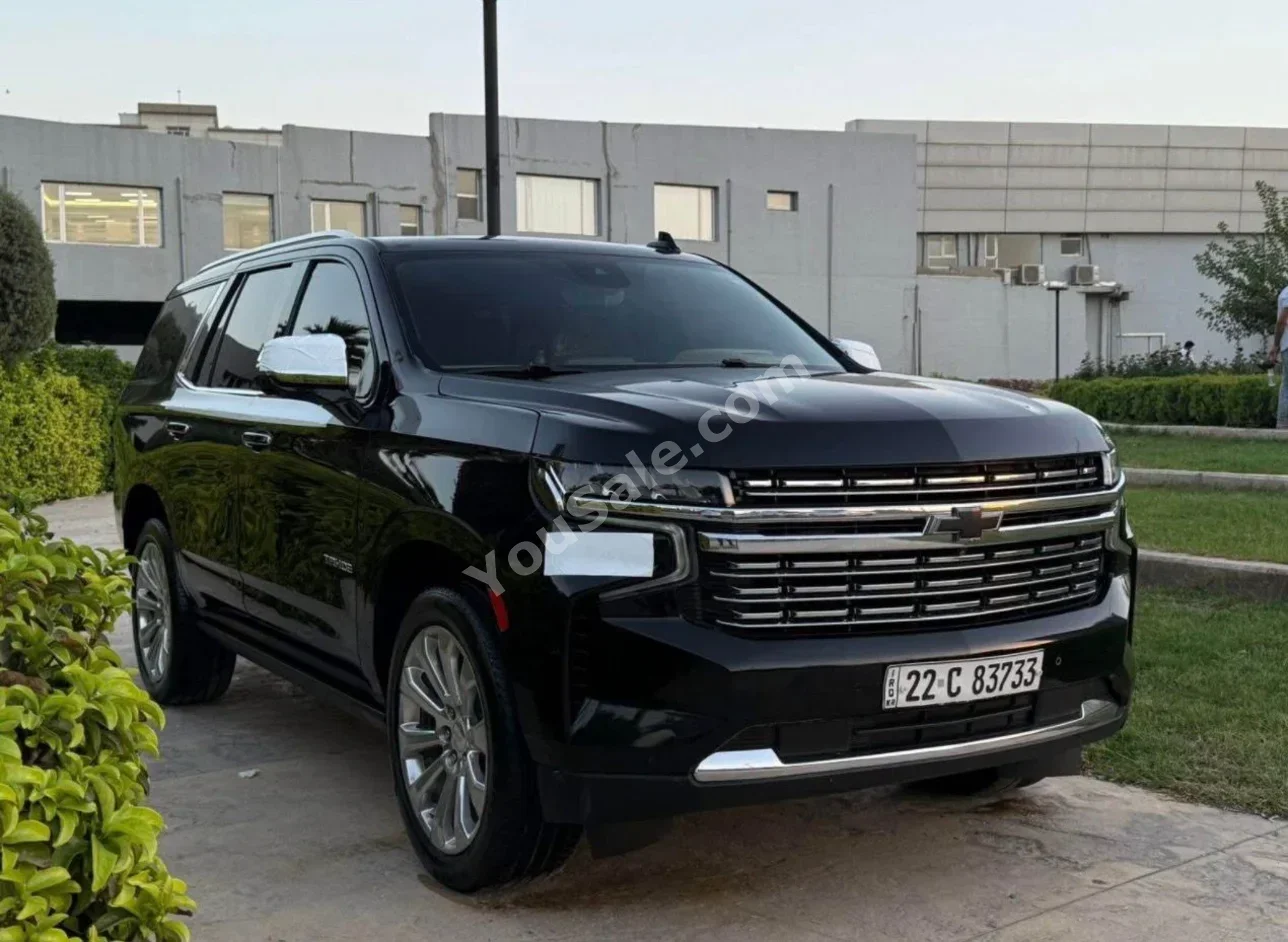 شفروليه تاهو 2022 اتوماتيك 115,000 كم 8 سلندر دفع رباعي اس يو في أسود بنزين