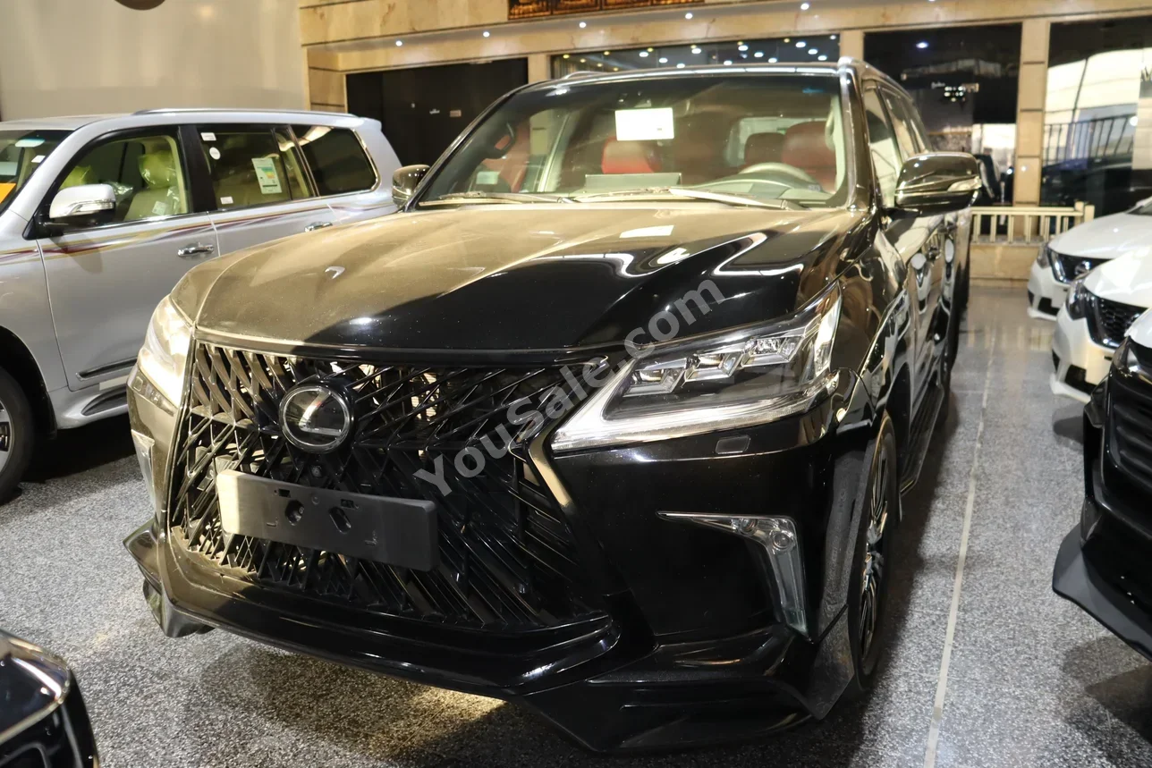 لكزس ال اكس 570 2018 اتوماتيك 200,000 كم 8 سلندر دفع رباعي اس يو في أسود بنزين