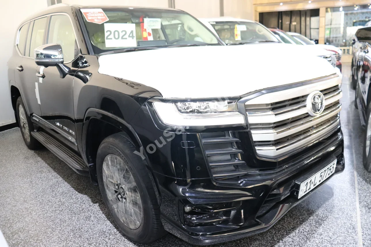 تويوتا  لاند كروزر  في اكس لمتد  2024  اتوماتيك  15,000 كم  6 سلندر  دفع رباعي  اس يو في  أسود  بنزين