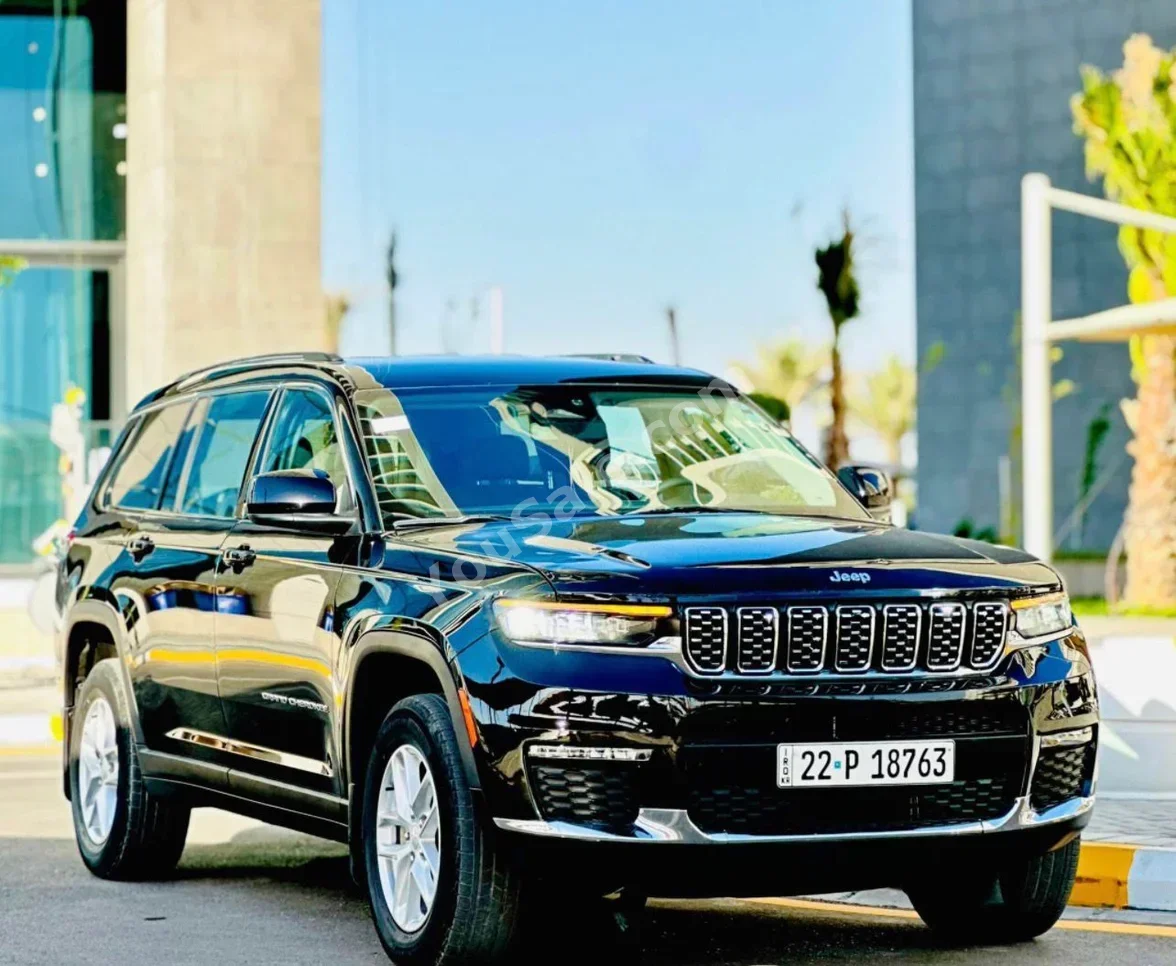 جييب  جراند شيروكي  2023  اتوماتيك  57,000 كم  6 سلندر  دفع رباعي  اس يو في  أسود  بنزين