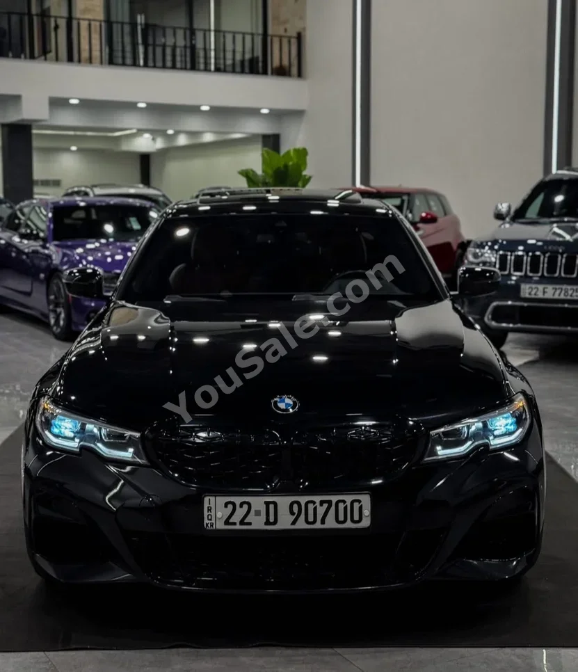 بي ام دبليو  الفئة - الثالثة  330i  2022  اتوماتيك  74,000 كم  6 سلندر  دفع خلفي  سيدان  أسود  بنزين