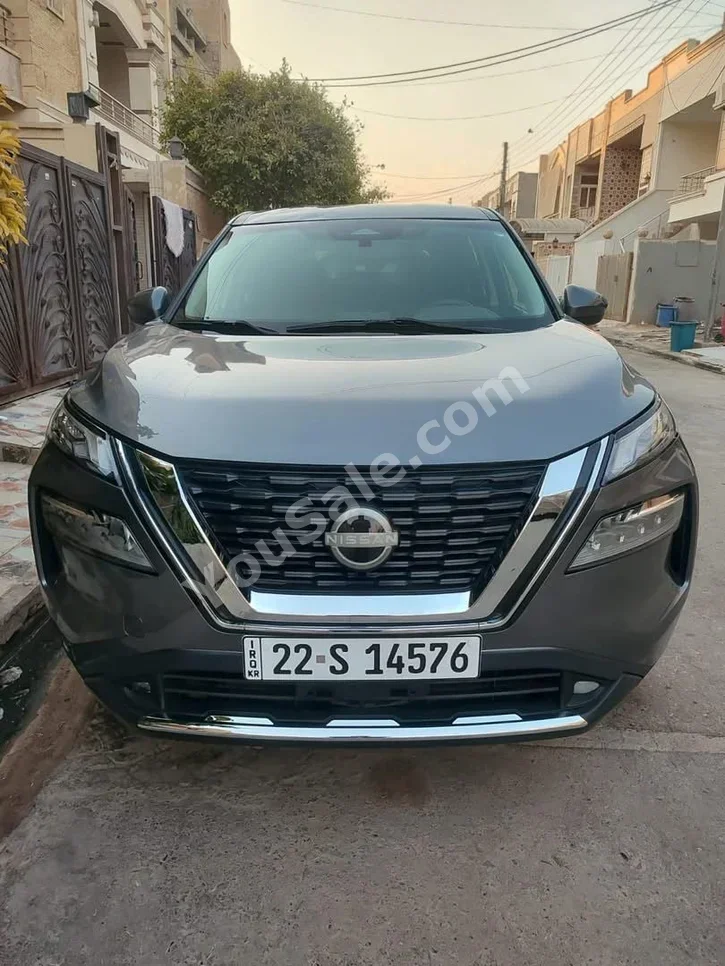 Nissan Rogue 2024 Automatic 18,000 km 4 Cylinder FWD Hatchback Gray Gasoline