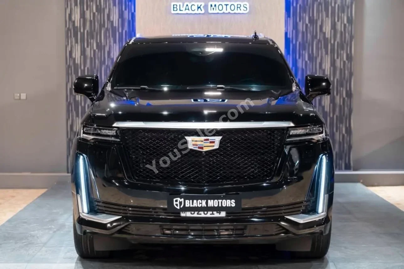 كاديلاك اسكيليد 2023 اتوماتيك 46,000 كم 8 سلندر دفع رباعي اس يو في أسود بنزين