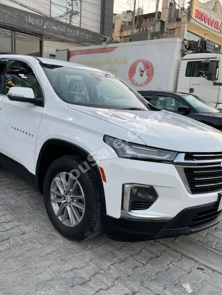 Chevrolet  Traverse  2022  Automatic  80,000 km  6 Cylinder  FWD  SUV  White  Gasoline
