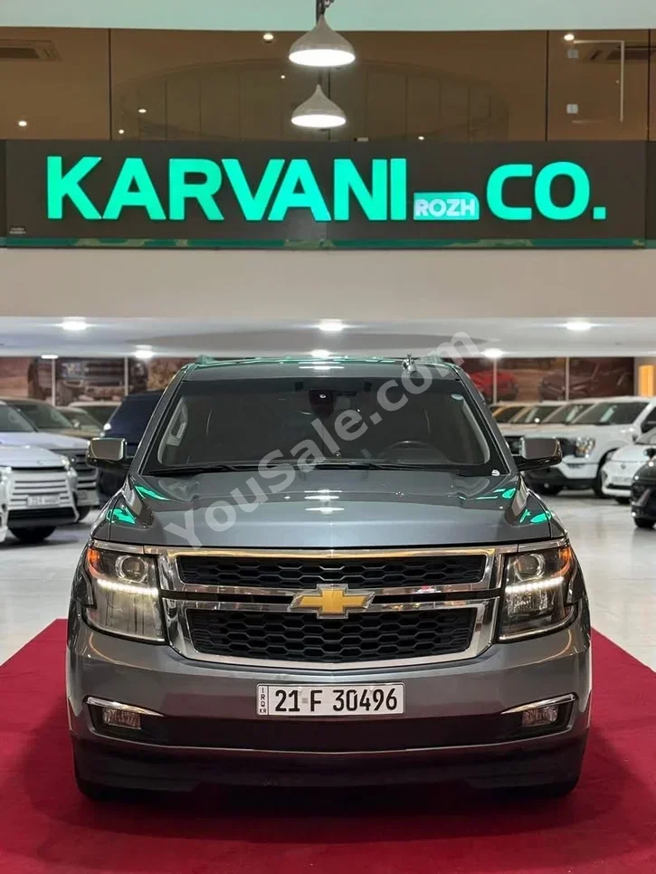 شفروليه  تاهو  ال تي  2019  اتوماتيك  217,000 كم  8 سلندر  دفع رباعي  اس يو في  رمادي  بنزين