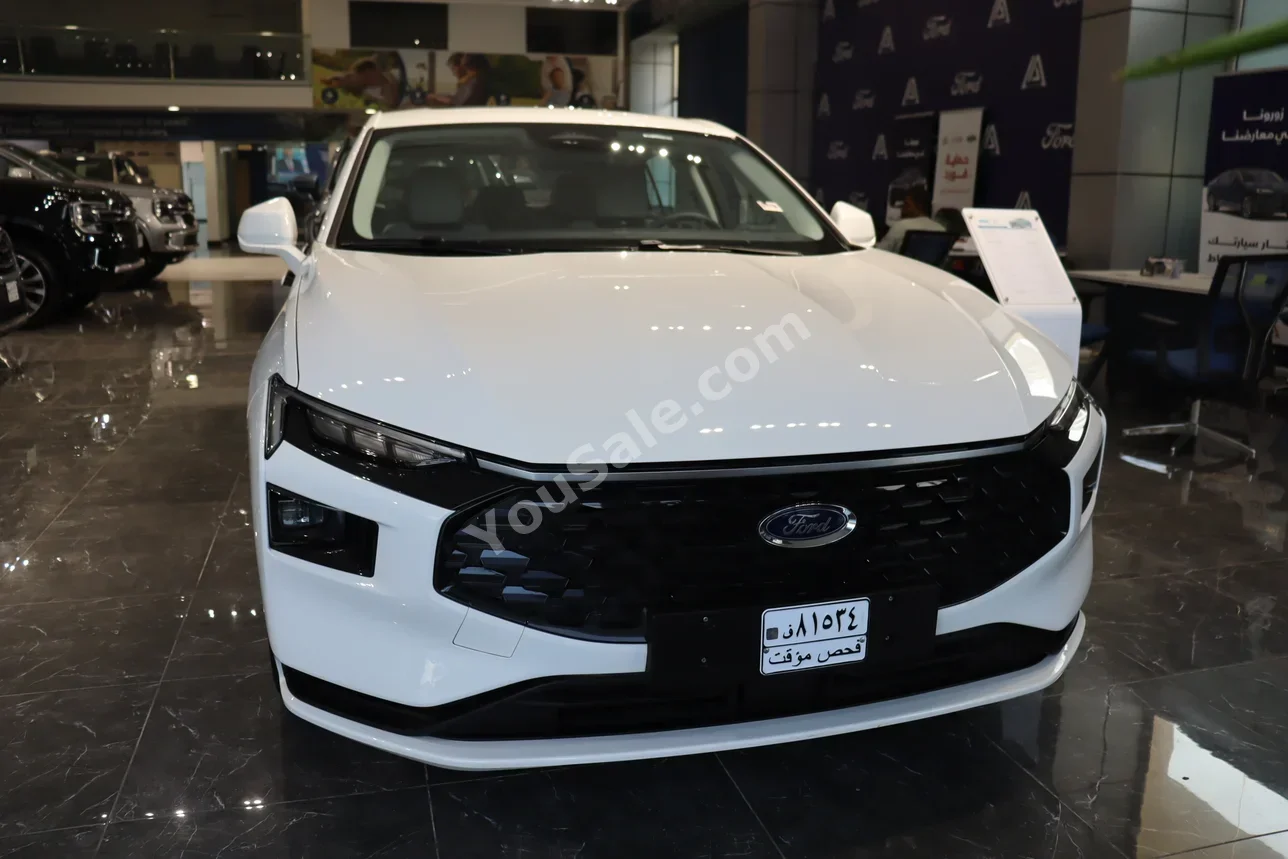 فورد  تورس  ترند  2025  اتوماتيك  0 كم  4 سلندر  دفع أمامي  اس يو في  أبيض  هايبرد  تحت الضمان