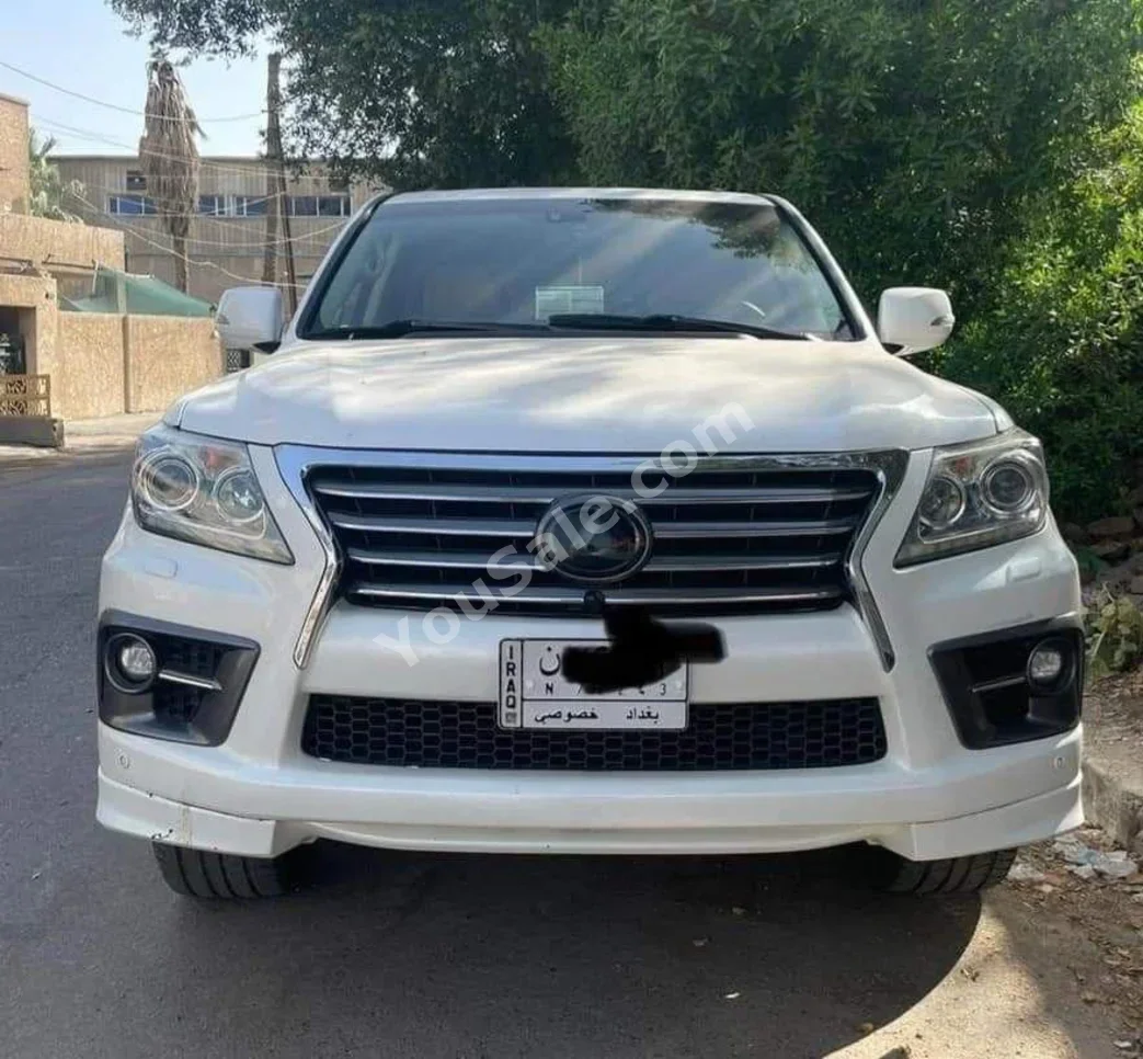 لكزس  ال اكس  570 اس  2014  اتوماتيك  187,000 كم  8 سلندر  دفع رباعي  اس يو في  أبيض  بنزين