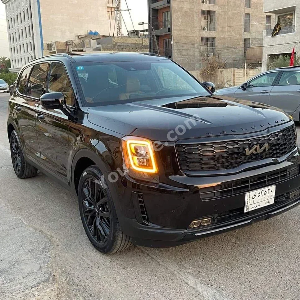 كيا  تيلورايد  2022  اتوماتيك  30,000 كم  6 سلندر  دفع رباعي  اس يو في  أسود  بنزين