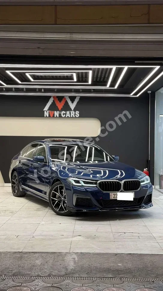 بي ام دبليو  الفئة - الخامسة  530i  2021  اتوماتيك  50,000 كم  6 سلندر  دفع خلفي  سيدان  ازرق  بنزين