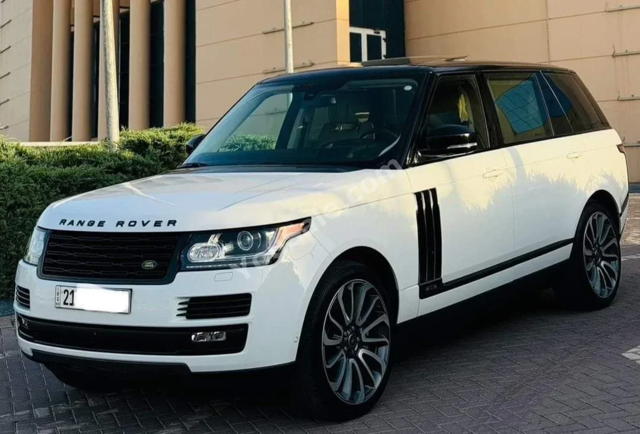Land Rover  Range Rover  Vogue  2017  Automatic  77,000 km  8 Cylinder  4WD  SUV  White  Gasoline