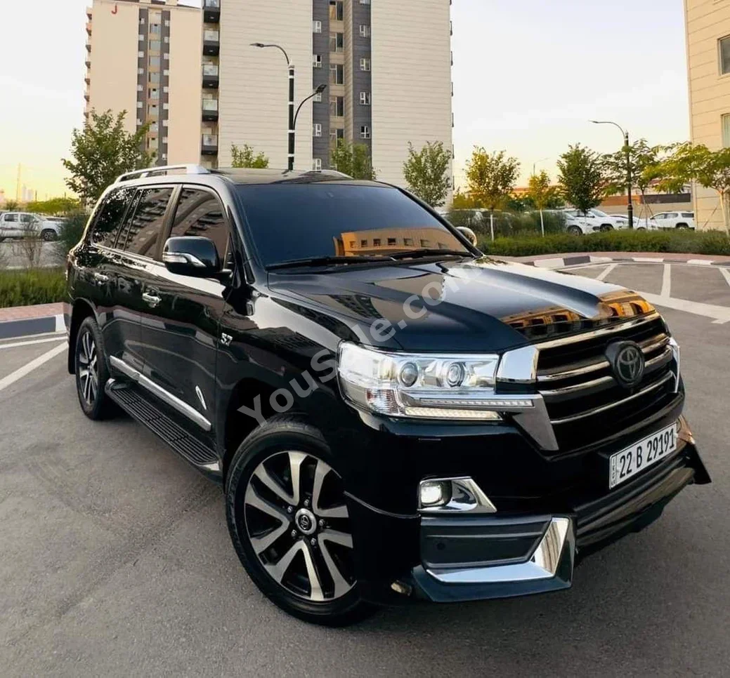 Toyota  Land Cruiser  VXS  2019  Automatic  53,000 km  8 Cylinder  4WD  SUV  Black  Gasoline