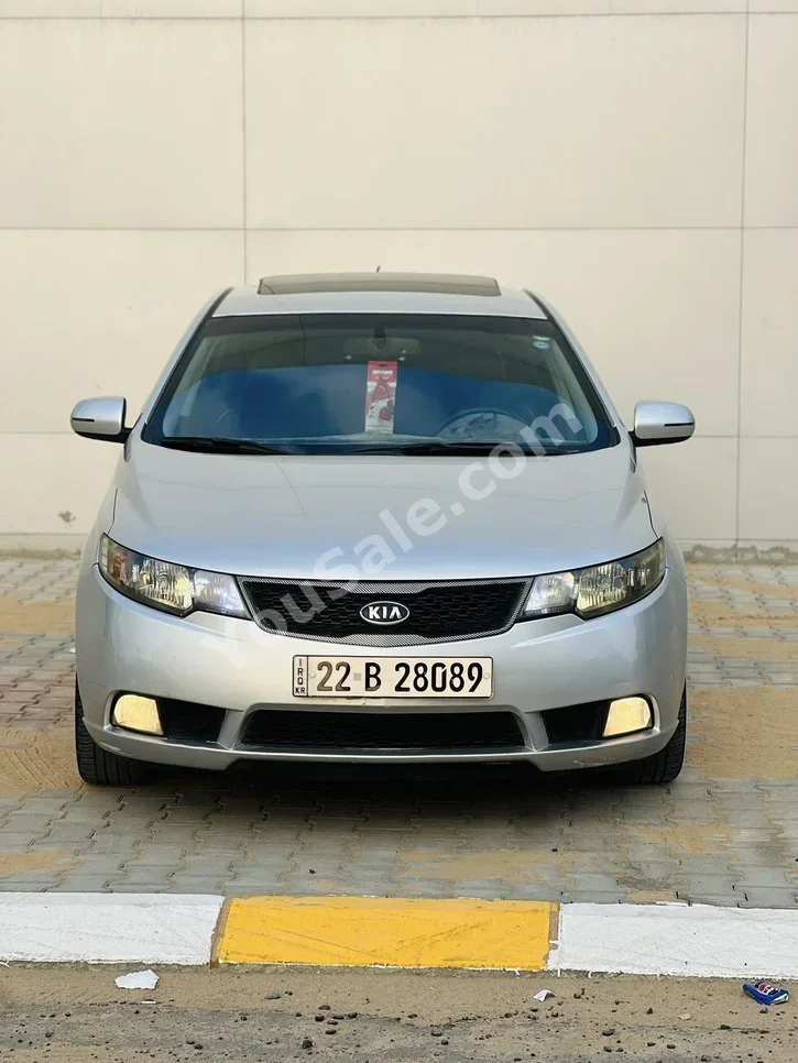 Kia Cerato 2011 Automatic 100,000 km 4 Cylinder FWD Sedan Silver Gasoline
