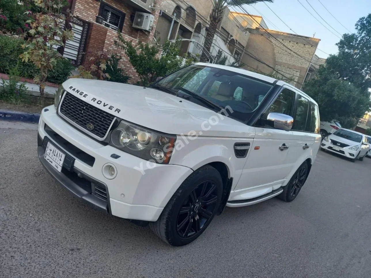 Land Rover  Range Rover  Vogue  2008  Automatic  188,000 km  8 Cylinder  4WD  SUV  White  Gasoline