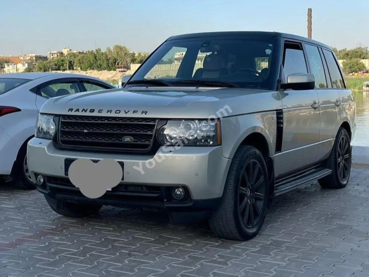 لاند روفر رنج روفر فوج 2008 اتوماتيك 150,000 كم 8 سلندر دفع رباعي اس يو في فضي بنزين