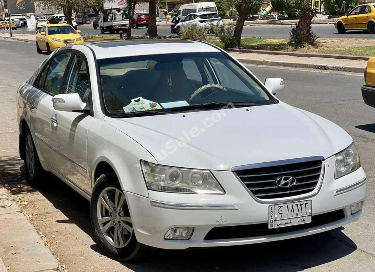 هيونداي سوناتا 2011 اتوماتيك 150,000 كم 4 سلندر دفع أمامي سيدان أبيض بنزين