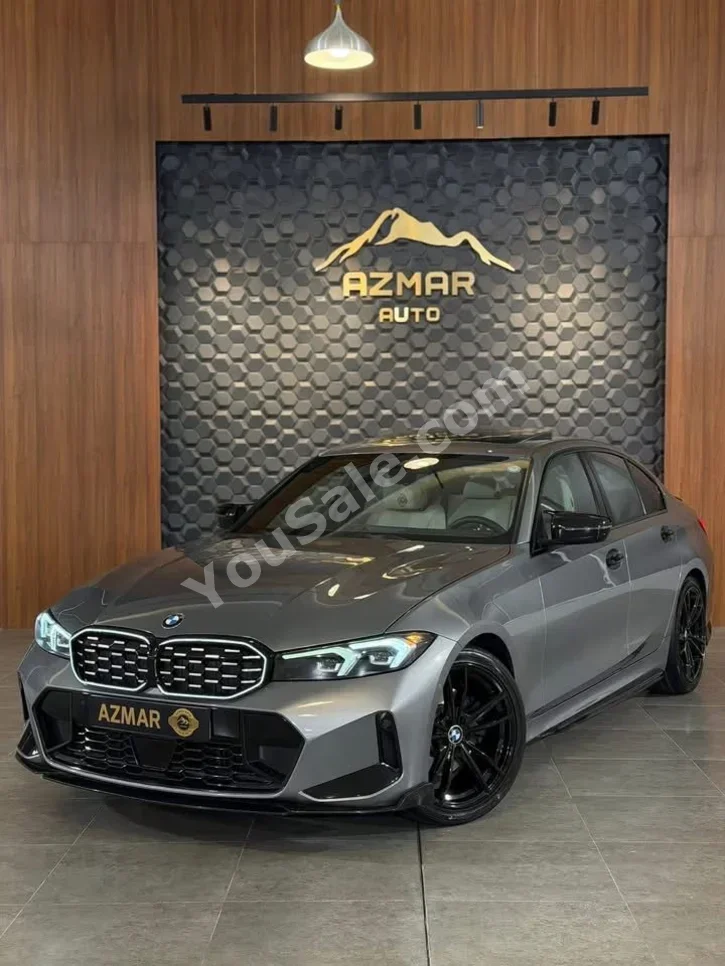 بي ام دبليو  الفئة - الثالثة  330i  2023  اتوماتيك  30,000 كم  4 سلندر  دفع خلفي  سيدان  رمادي  بنزين